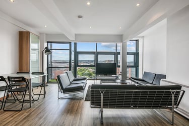 4 bed flat, 8 Portland Lane, Central, Sheffield, S14DG - Image 1