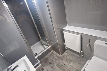 2 bed flat, Gamble Street, Radford, Nottingham, NG74GU - Image 4