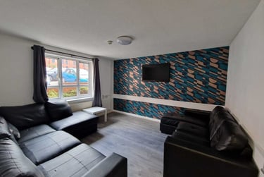 6 bed house, Russell street, Arboretum, Nottingham, NG74GT - Image 1