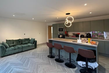 3 bed flat, Alfreton Road, Radford, Nottingham, NG73NN - Image 1