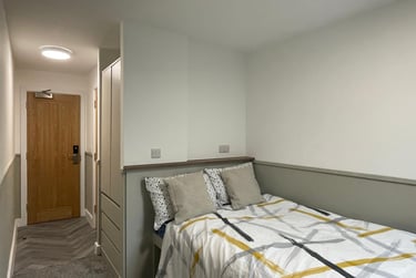 3 bed flat, Alfreton Road, Radford, Nottingham, NG73NN - Image 1