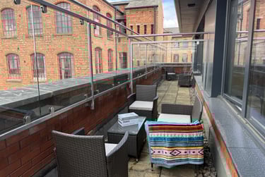 3 bed flat, Alfreton Road, Radford, Nottingham, NG73NN - Image 1