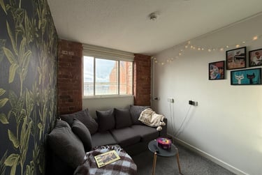 4 bed flat, Gamble street, Arboretum, Nottingham, NG74GU - Image 1