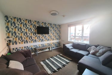 6 bed house, Russell street, Arboretum, Nottingham, NG74GT - Image 1