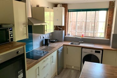 4 bed flat, Gamble street, Arboretum, Nottingham, NG74GU - Image 1