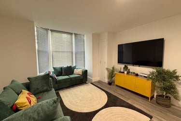 6 bed house, Clarendon Street, Arboretum, Nottingham, NG15HS - Image 1