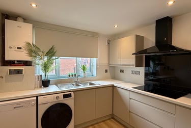 6 bed house, Russell street, Arboretum, Nottingham, NG74GT - Image 1