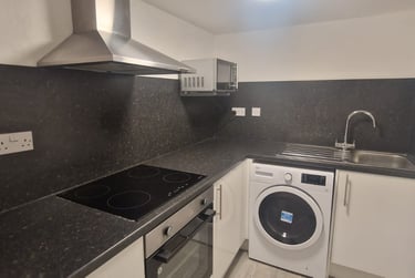 2 bed flat, Gamble Street, Radford, Nottingham, NG74GU - Image 3