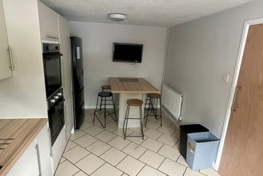 6 bed house, Russell street, Arboretum, Nottingham, NG74GT - Image 3