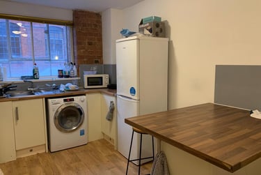 4 bed flat, Gamble street, Arboretum, Nottingham, NG74GU - Image 2