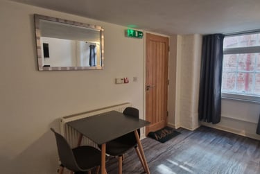 1 bed flat, Gamble Street, Arboretum, Nottingham, NG74GU - Image 3