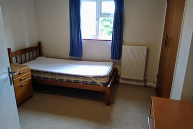 4 bed house, Roundhill Way, Park Barn, Guildford, GU28HS - Image 10