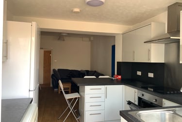 7 bed house, Markham rd, Winton, Bournemouth, BH91JA - Image 3