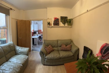 5 bed house, Acland road, Winton, Bournemouth, BH91JQ - Image 2