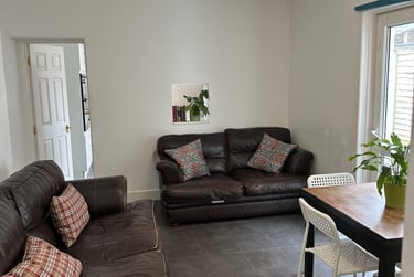 6 bed house, Osborne rd, Winton, Bournemouth, BH92JJ - Image 1