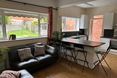 6 bed house, Frederica Road, Winton, Bournemouth, BH92LX - Image 3