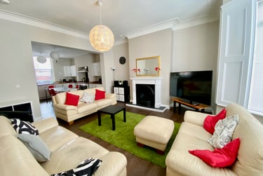 6 bed house, Brighton Grove, Jesmond, Newcastle, NE45NT - Image 1