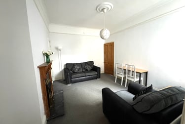2 bed flat, Tavistock Road, Jesmond, Newcastle, NE23HY - Image 3