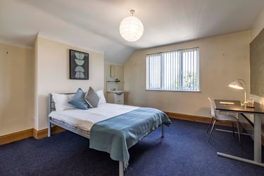 8 bed house, Harlaxton dr, Lenton, Nottingham, NG71JD - Image 4