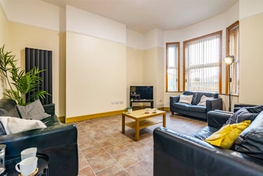 9 bed house, All saints st, Arboretum, Nottingham, NG74DP - Image 2