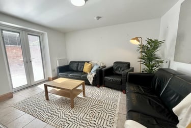 8 bed house, Dunlop ave, Lenton, Nottingham, NG72BW - Image 3