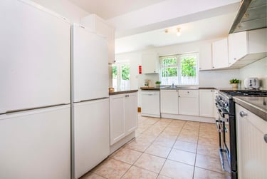 6 bed house, Orston drive (south end ), Wollaton park, Nottingham, NG81AJ - Image 3