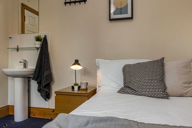 6 bed house, Sherwin Road, Lenton, Nottingham, NG72FB - Image 11