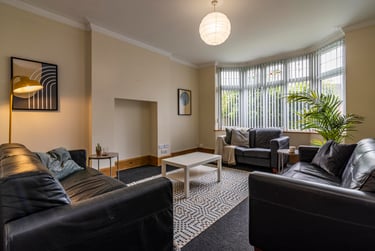 8 bed house, Harlaxton Drive, Lenton, Nottingham, NG71JD - Image 4