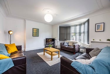 8 bed house, Oundle drive, Wollaton park, Nottingham, NG81BN - Image 2