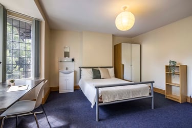 8 bed house, Harlaxton dr, Lenton, Nottingham, NG71JD - Image 6