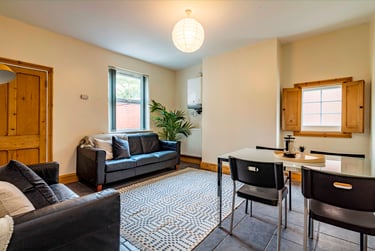 5 bed house, Annesley grove, Arboretum, Nottingham, NG14GU - Image 1