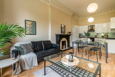 3 bed flat, Clumber cres south, The park estate, Nottingham, NG71EH - Image 2