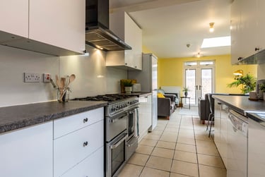 7 bed house, Gloucester  ave, Lenton, Nottingham, NG72DQ - Image 1