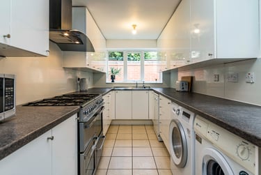 5 bed house, Annesley grove, Arboretum, Nottingham, NG14GU - Image 2