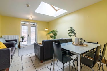 7 bed house, Gloucester  ave, Lenton, Nottingham, NG72DQ - Image 2