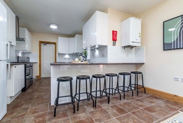 7 bed house, Dunlop ave, Lenton, Nottingham, NG72BW - Image 2