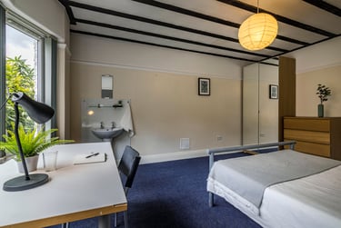 6 bed house, Harlaxton drive, Lenton, Nottingham, NG71JD - Image 12