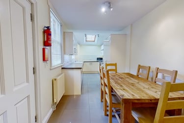 6 bed house, Balfour road, Lenton, Nottingham, NG71NY - Image 3