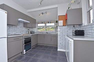 6 bed house, Cowley Bridge Road, Duryard, Exeter, EX45AD - Image 4