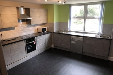 11 bed house, Richmond Grove, Ardwick, Manchester, M130DP - Image 3