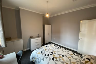 4 bed house, West grove, Victoria park, Manchester, M130AY - Image 5