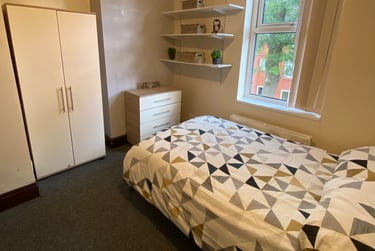 10 bed house, Richmond  grove, Victoria park, Manchester, M130DP - Image 8