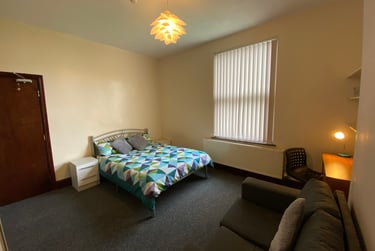 11 bed house, Richmond Grove, Ardwick, Manchester, M130DP - Image 1