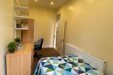 2 bed flat, Portland Crescent, Victoria park, Manchester, M130BU - Image 4