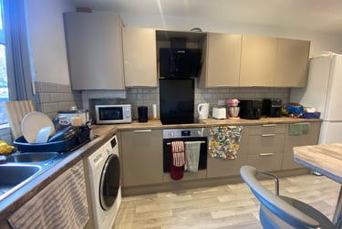 4 bed house, Beeton grove, Victoria park, Manchester, M130DL - Image 2