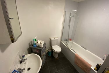 2 bed flat, Hathersage road, Victoria park, Manchester, M130FE - Image 8