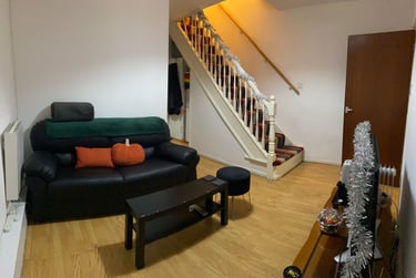 2 bed flat, London Road, Highfield, Sheffield, S24LJ - Image 3