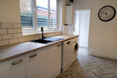 4 bed house, Mins Walk To Uni, Southsea, Portsmouth, PO40LS - Image 2