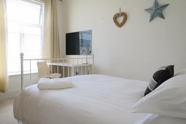 5 bed house, Min walk to Uni, Near university, Portsmouth, PO40BB - Image 3