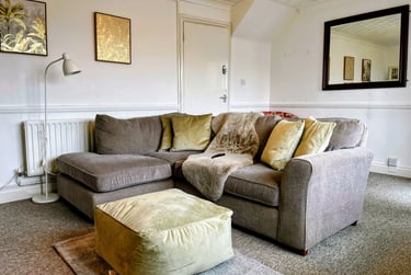 2 bed flat, Carter House, Near university, Portsmouth, PO13HR - Image 1